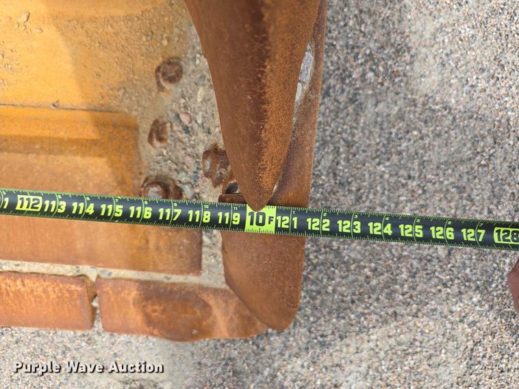 image for item LW9812 2000 Caterpillar  966G wheel loader