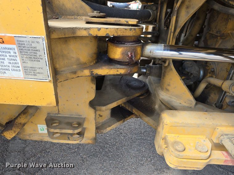 image for item LW9812 2000 Caterpillar  966G wheel loader