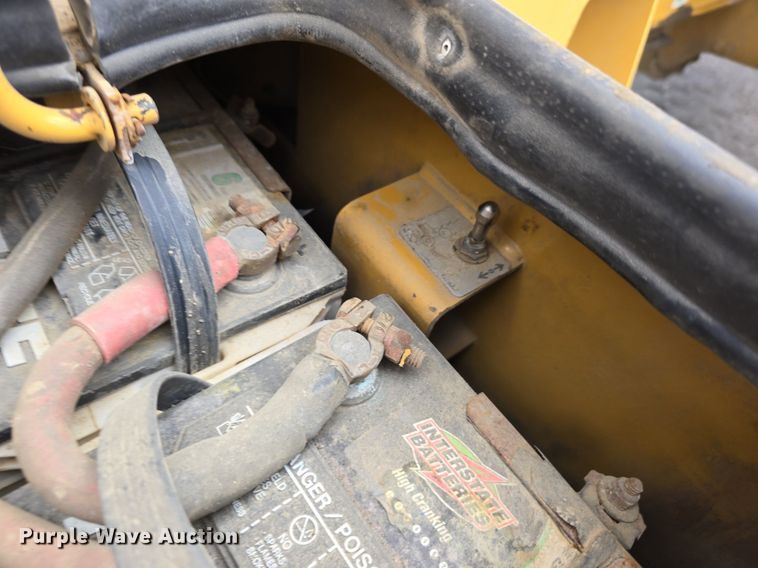 image for item LW9812 2000 Caterpillar  966G wheel loader