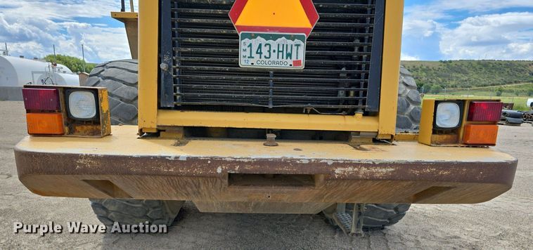 image for item LW9812 2000 Caterpillar  966G wheel loader