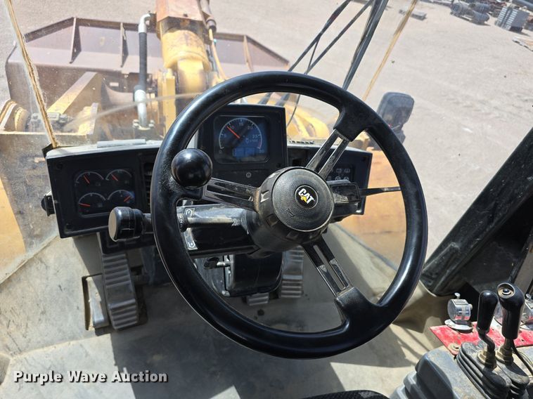 image for item LW9812 2000 Caterpillar  966G wheel loader