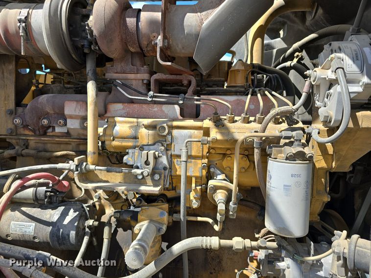 image for item LW9812 2000 Caterpillar  966G wheel loader