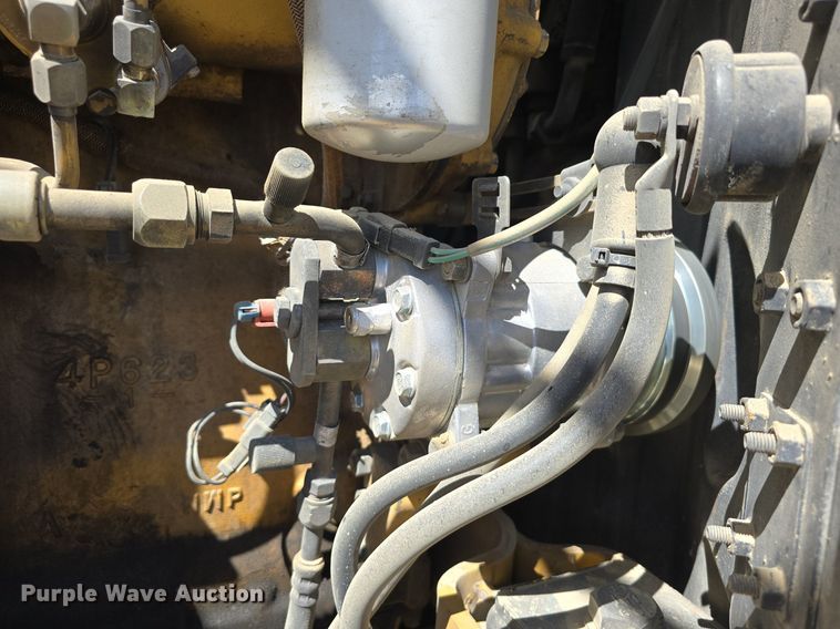 image for item LW9812 2000 Caterpillar  966G wheel loader