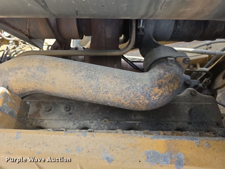 image for item LW9812 2000 Caterpillar  966G wheel loader