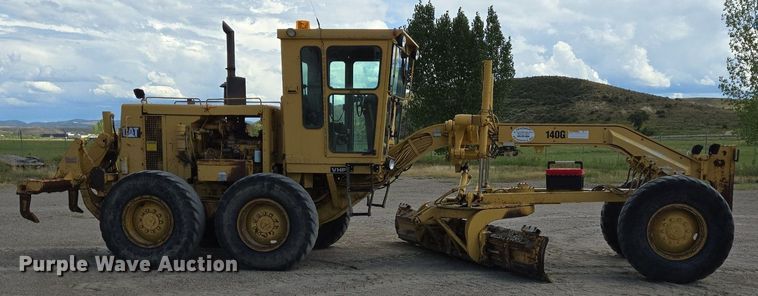 image for item LW9819 1990 Caterpillar 140G motor grader