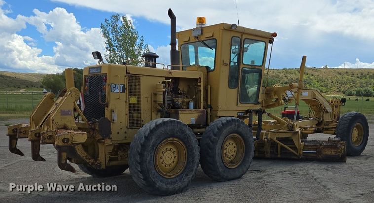 image for item LW9819 1990 Caterpillar 140G motor grader