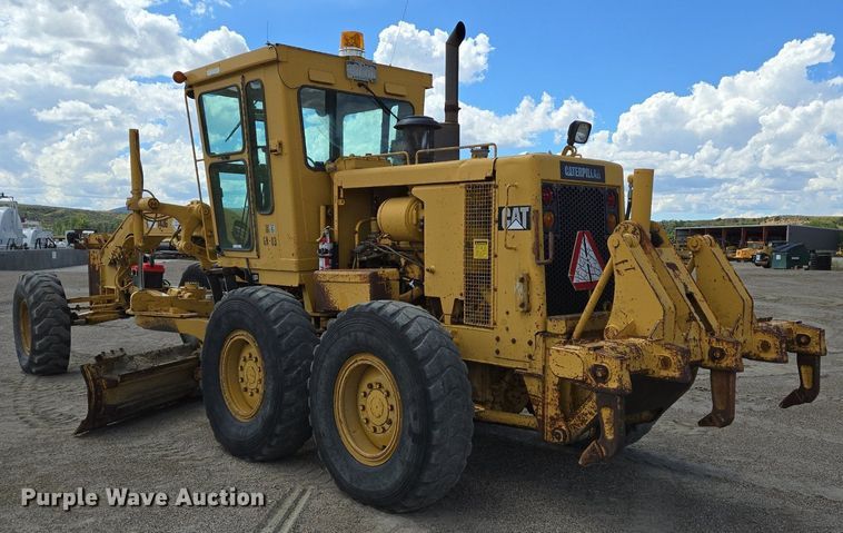 image for item LW9819 1990 Caterpillar 140G motor grader