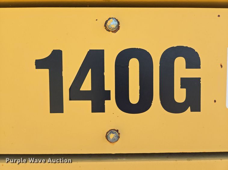 image for item LW9819 1990 Caterpillar 140G motor grader