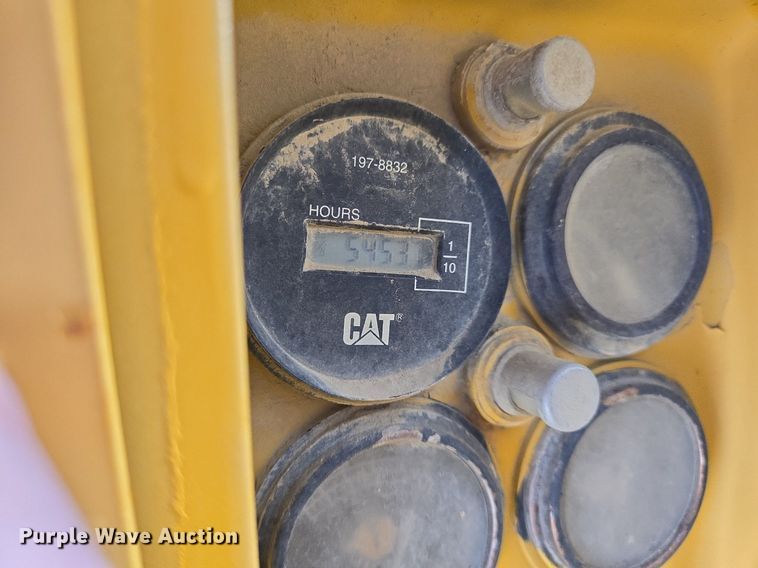 image for item LW9819 1990 Caterpillar 140G motor grader