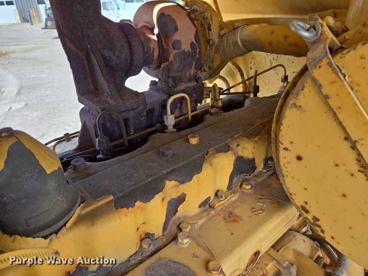 image for item LW9819 1990 Caterpillar 140G motor grader