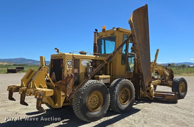 image for item LW9820 1981 Caterpillar 140G motor grader