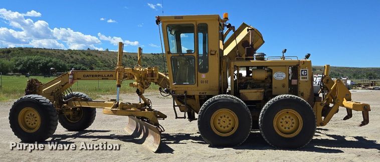 image for item LW9820 1981 Caterpillar 140G motor grader