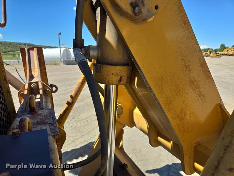 image for item LW9820 1981 Caterpillar 140G motor grader