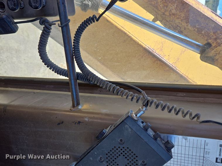 image for item LW9820 1981 Caterpillar 140G motor grader