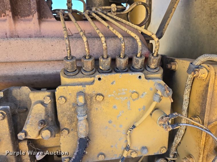 image for item LW9820 1981 Caterpillar 140G motor grader