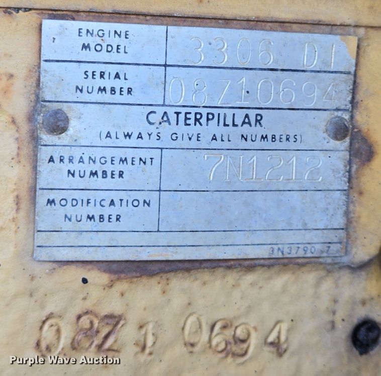 image for item LW9820 1981 Caterpillar 140G motor grader