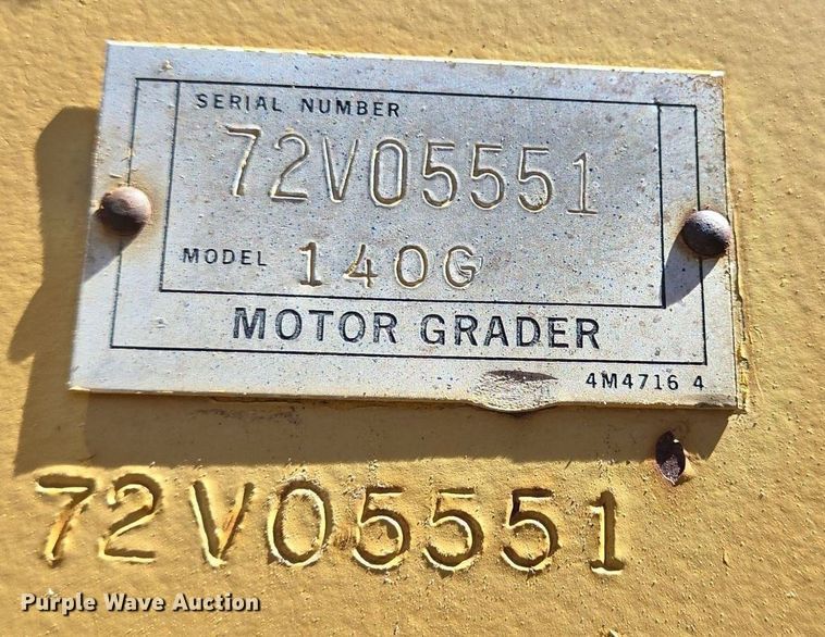 image for item LW9820 1981 Caterpillar 140G motor grader