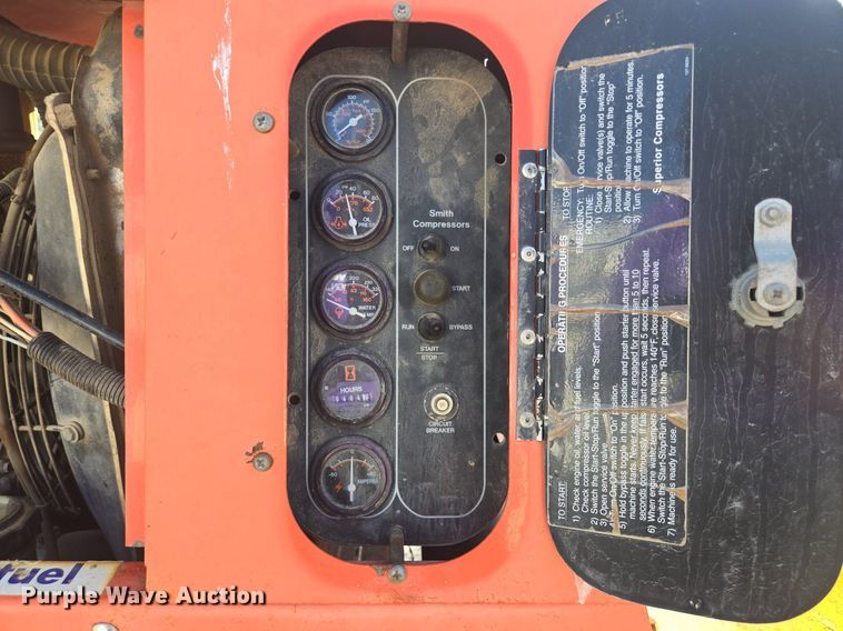 image for item LW9821 1999 Superior 210 air compressor