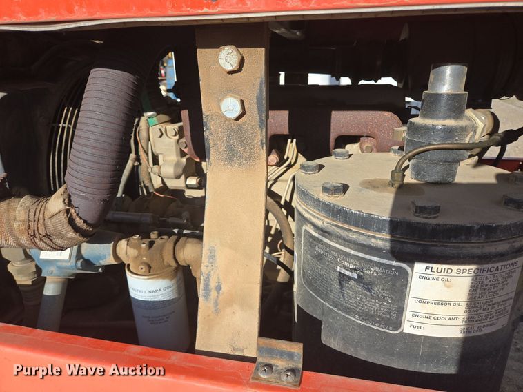 image for item LW9821 1999 Superior 210 air compressor