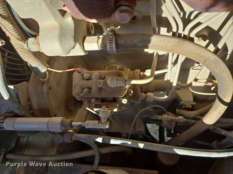 image for item LW9821 1999 Superior 210 air compressor