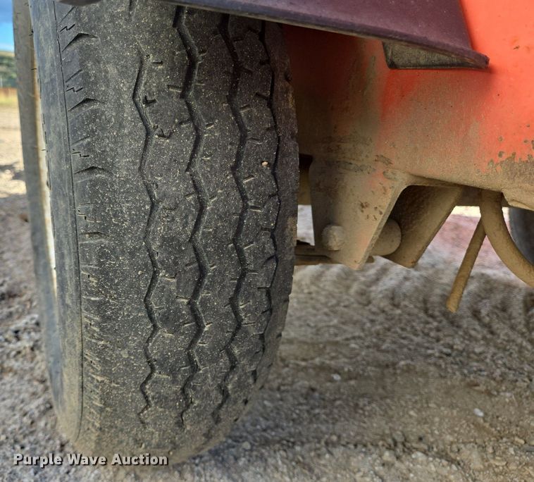 image for item LW9821 1999 Superior 210 air compressor