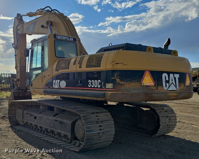 image for item LW9823 2002 Caterpillar  330C L excavator