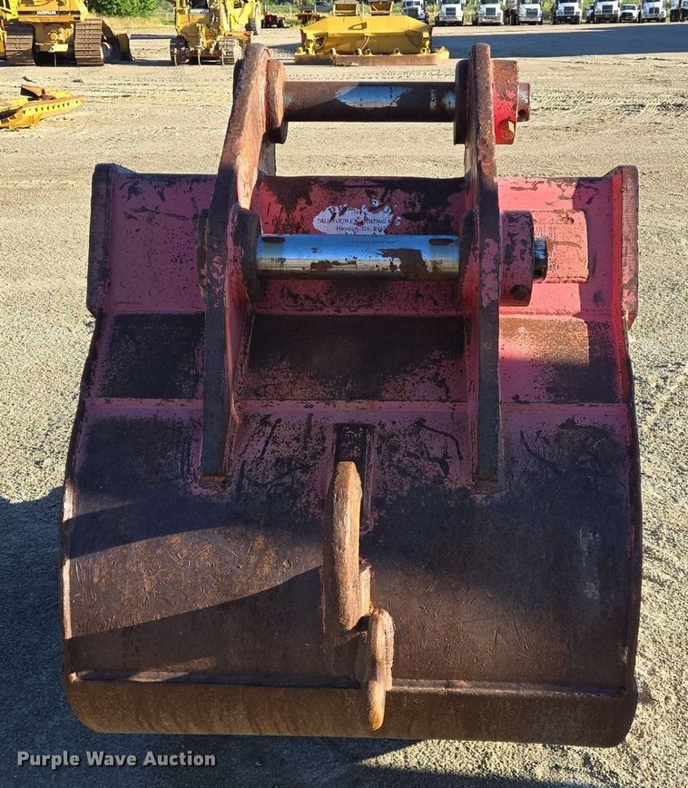 image for item LW9826 Esco excavator bucket