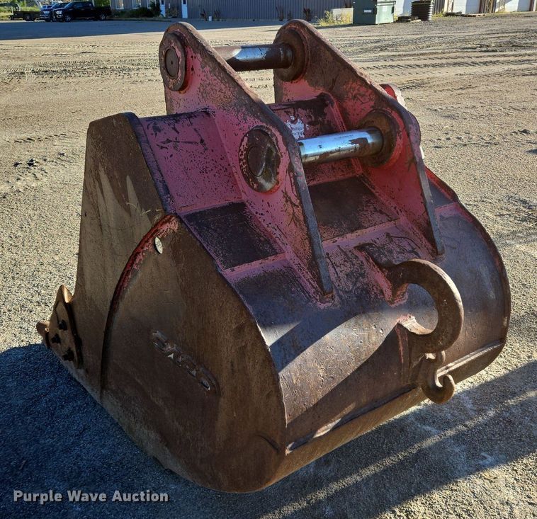 image for item LW9826 Esco excavator bucket