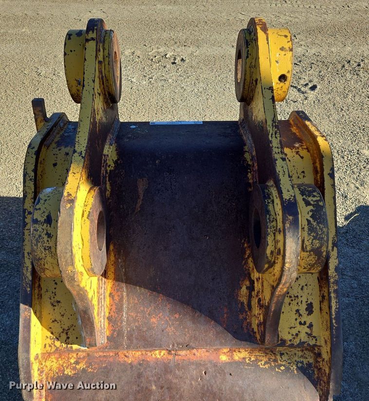 image for item LW9827 Excavator bucket