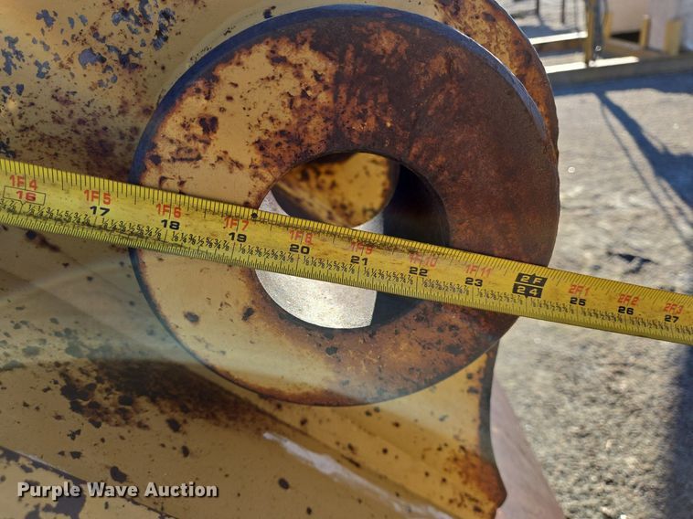 image for item LW9827 Excavator bucket