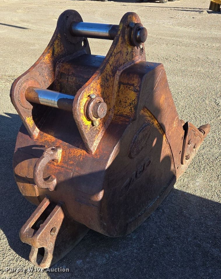 image for item LW9828 Esco excavator bucket