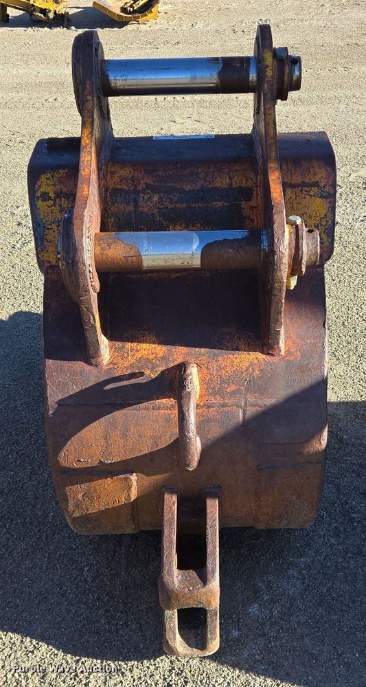 image for item LW9828 Esco excavator bucket