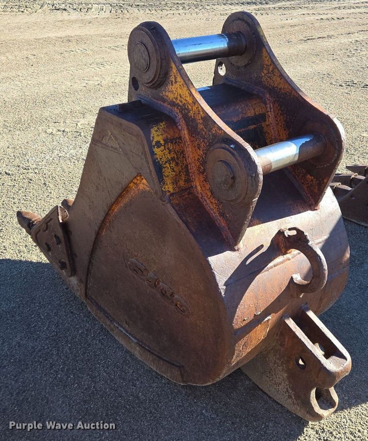 image for item LW9828 Esco excavator bucket