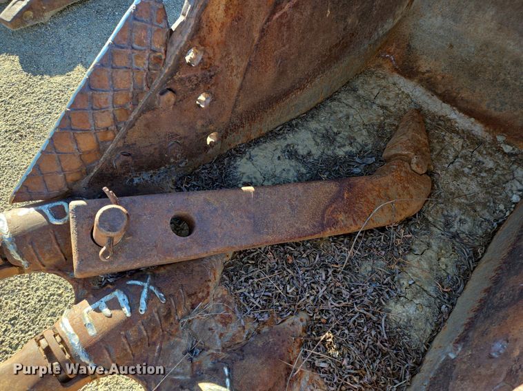 image for item LW9828 Esco excavator bucket