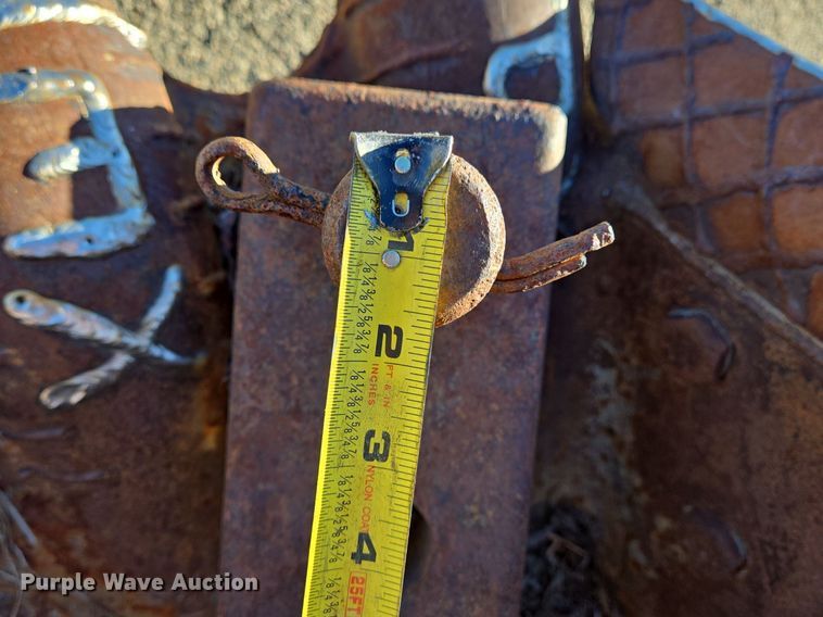 image for item LW9828 Esco excavator bucket