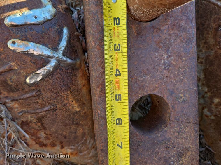 image for item LW9828 Esco excavator bucket