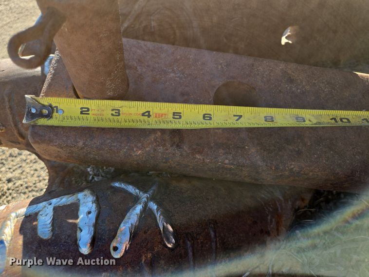 image for item LW9828 Esco excavator bucket