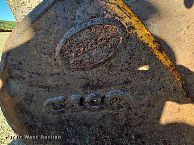 image for item LW9828 Esco excavator bucket