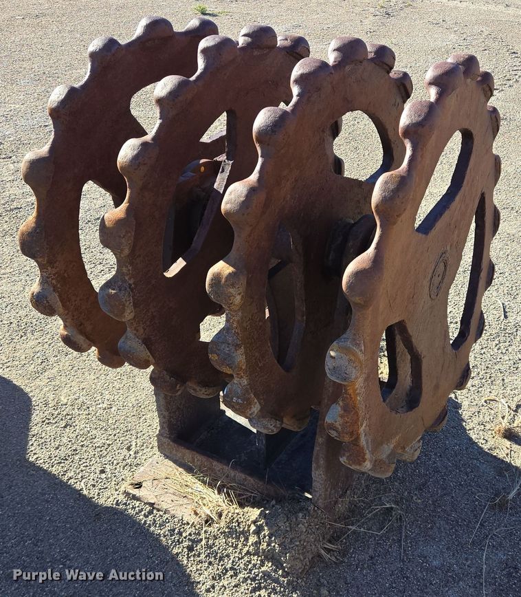 image for item LW9829 Compaction wheel