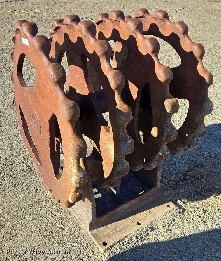 image for item LW9829 Compaction wheel