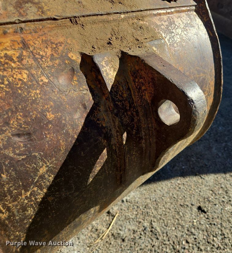 image for item LW9832 Caterpillar excavator bucket