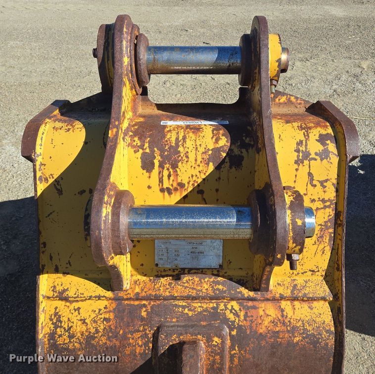 image for item LW9833 Caterpillar excavator bucket