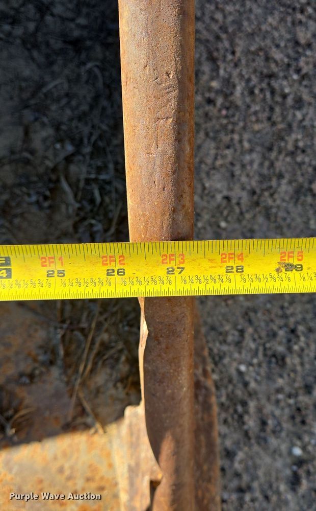 image for item LW9833 Caterpillar excavator bucket