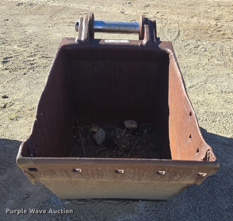 image for item LW9834 Esco excavator bucket