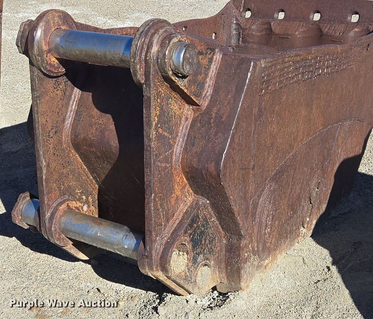 image for item LW9834 Esco excavator bucket