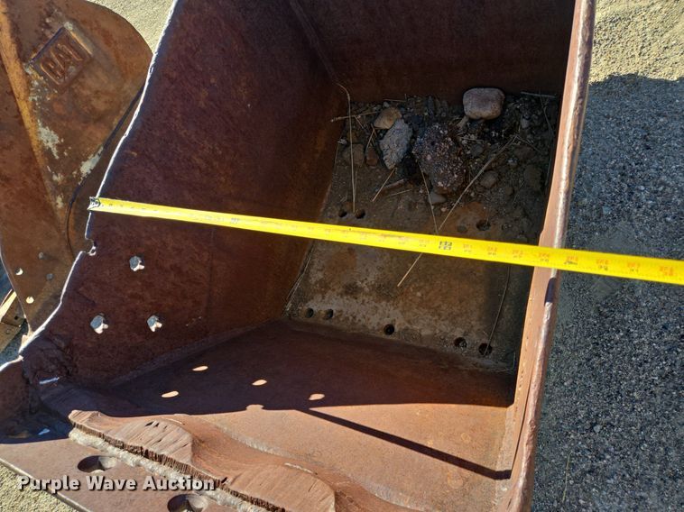 image for item LW9834 Esco excavator bucket