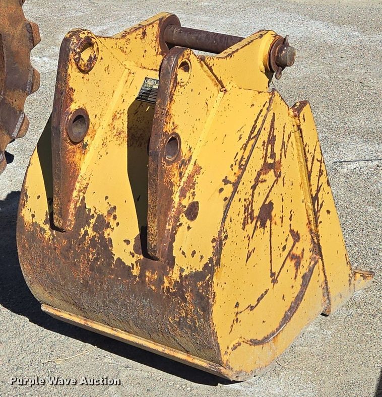 image for item LW9836 Excavator bucket