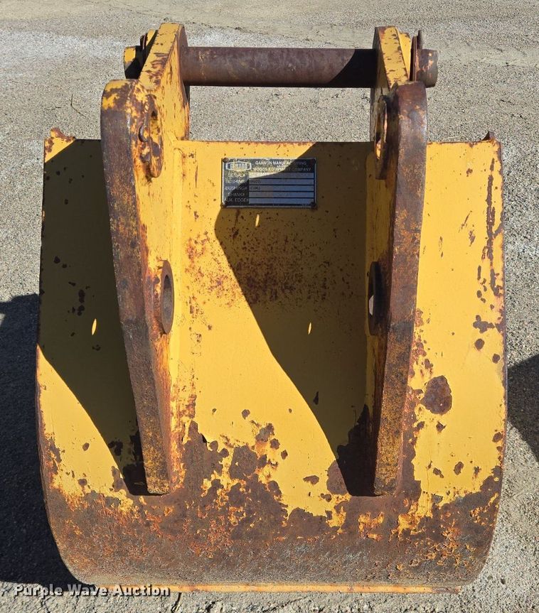 image for item LW9836 Excavator bucket