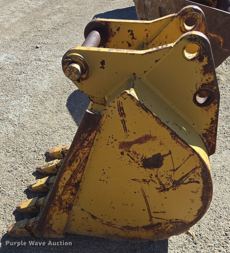 image for item LW9836 Excavator bucket