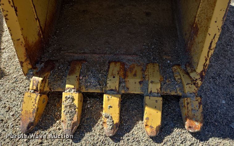 image for item LW9836 Excavator bucket